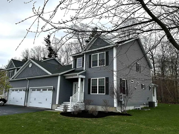 72 Waterlefe Way, Colchester, VT 05446