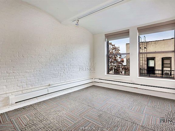 4th image of 115 Christopher St APT 6