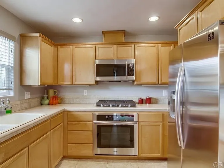 2921 E St #2 — Photo 2