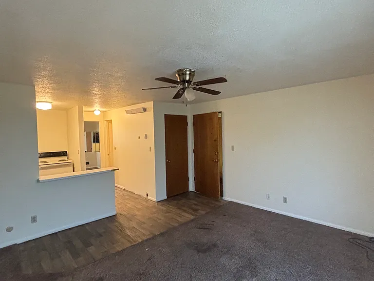 486 Whittier St #10 — Photo 1