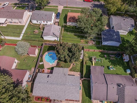5th image of 2800 National Ave