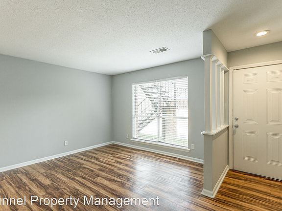 4th image of 2410 Lyndon Ave APT 13