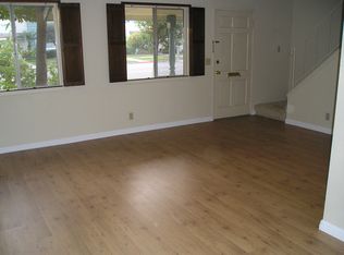 19932 Piccadilly Ln, Huntington Beach, CA 92646