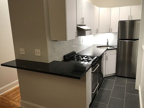 4th image of 200 W 92nd St #2D