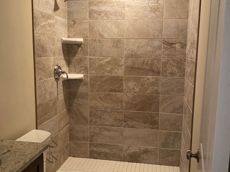 1st image of 216 Roman Ave #1