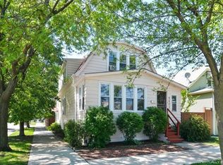 5401 W Warwick Ave, Chicago, IL 60641