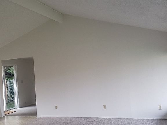 4th image of 1106 7th Ave NW