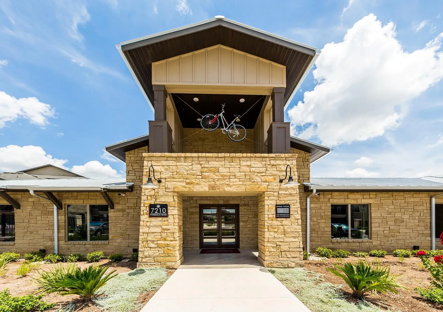 Legacy Creekside Apartments — Photo 1