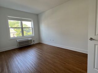 427 Bergen Ave #201, Jersey City, NJ 07304