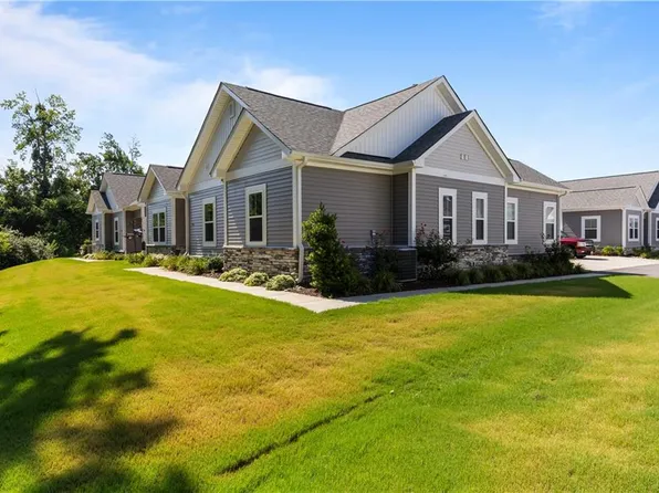 1006 Paragon Way #D, Suffolk, VA 23435