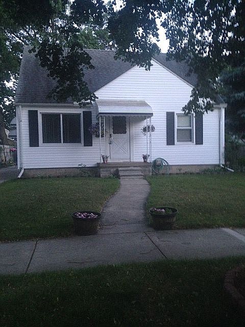 1st image of 1685 W Saratoga Ave