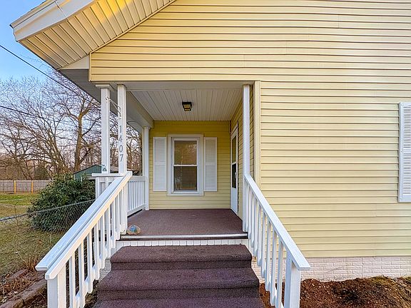 5th image of 1407 Kenwood Ave