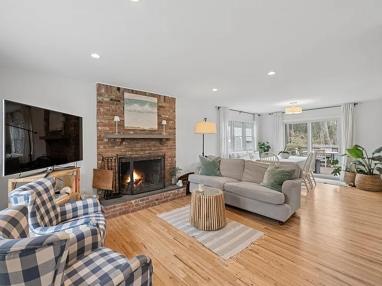 6 Lincoln Ave — Photo 7
