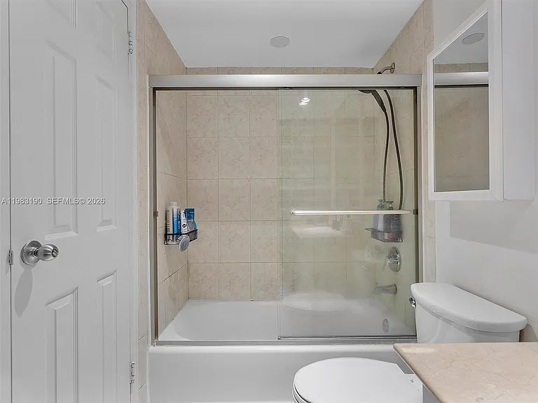 10350 W Bay Harbor Dr #4V — Photo 14