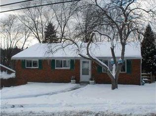 571 Arbor Ln, Pittsburgh, PA 15236