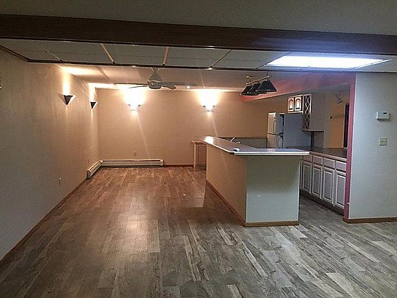 3rd image of 37 River Dr