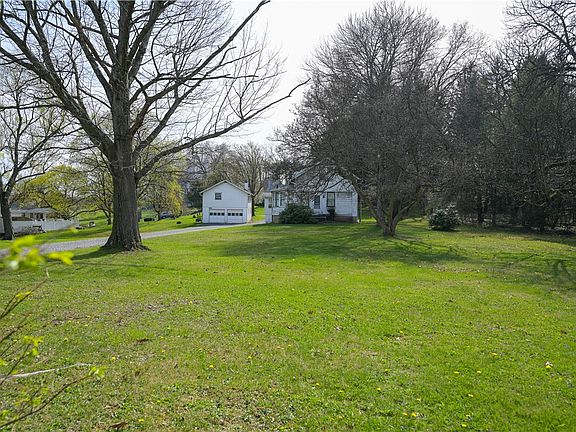 4th image of 2635 Darlington Rd