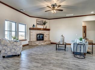 11621 NW 104th St, Yukon, OK 73099