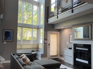 225 R St NE APT A, Washington, DC 20002