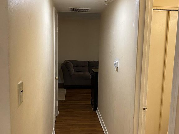 5th image of 2930 Buell Ct