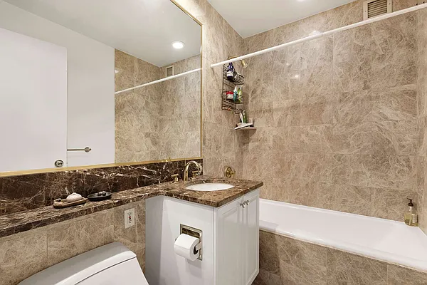 Rented by Nest Seekers International | media 29