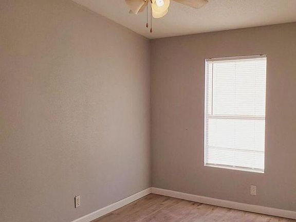 4th image of 5905 N Cambric Ln