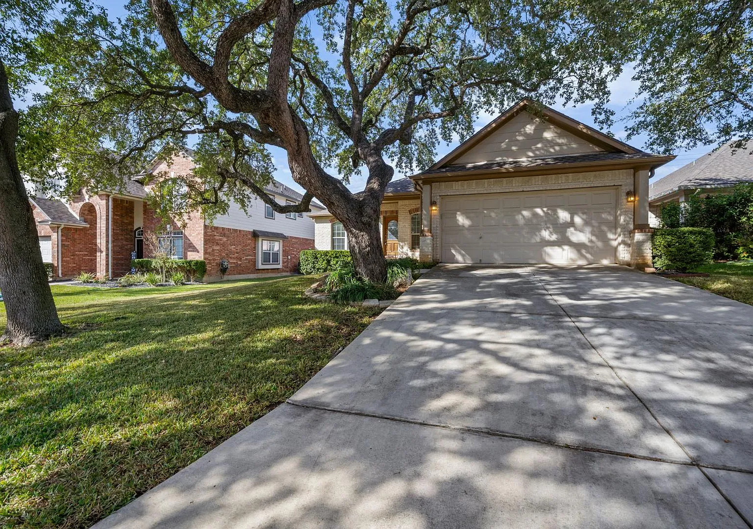 1115 Willow Knl — Photo 2