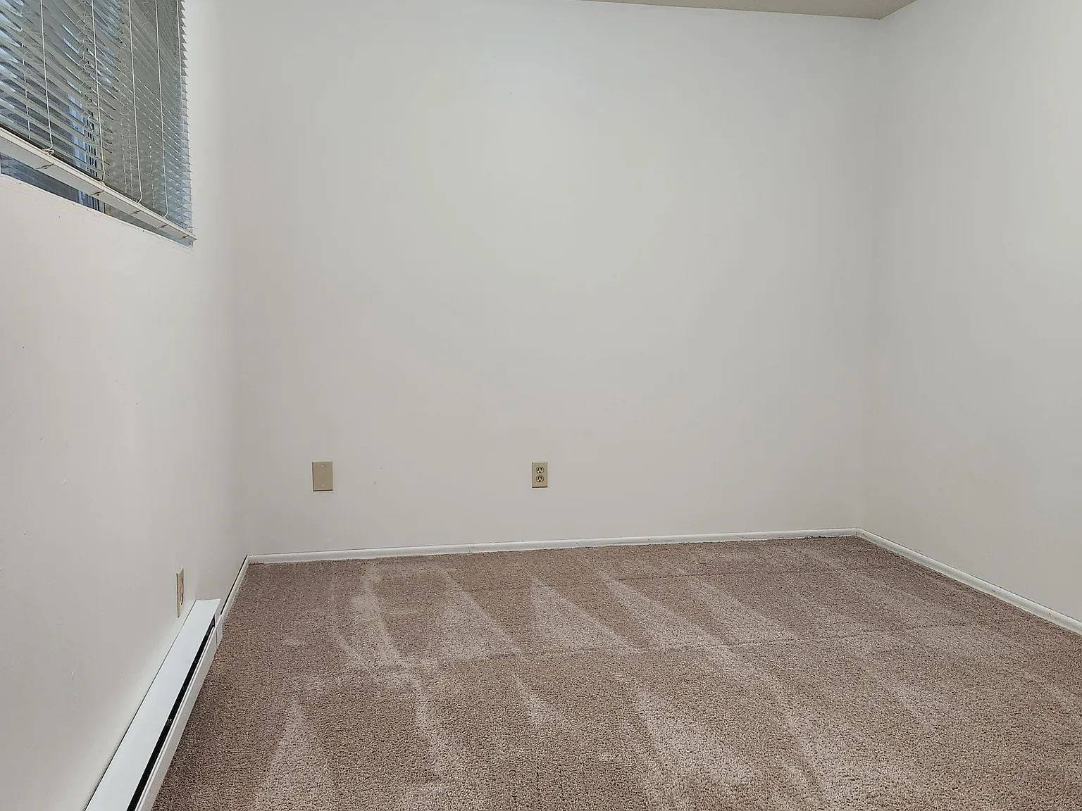 1 bed, 575 sqft, $1,400 — Photo 3