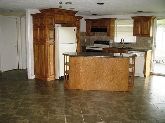 3rd image of 7214 Dipaola Dr