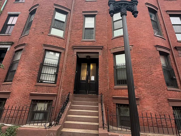 667 Massachusetts Ave #B1 — Photo 1
