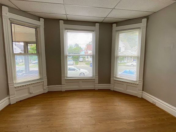 5th image of 1054 Lafayette Ave SE #1