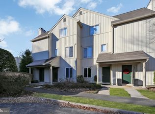 311 Woodlake Dr, Marlton, NJ 08053