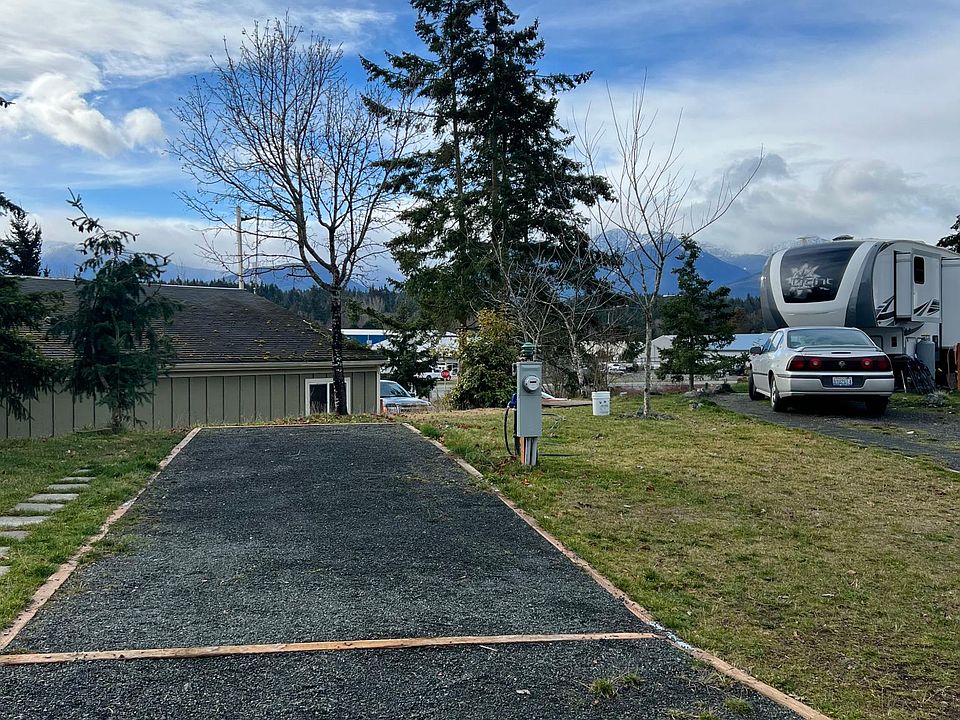 2nd image of 40 Sieberts Creek Rd #4A