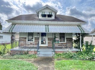 1712 Beech St, Kenova, WV 25530