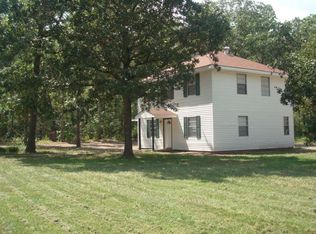 18 Walnut Rd, Huntsville, TX 77320