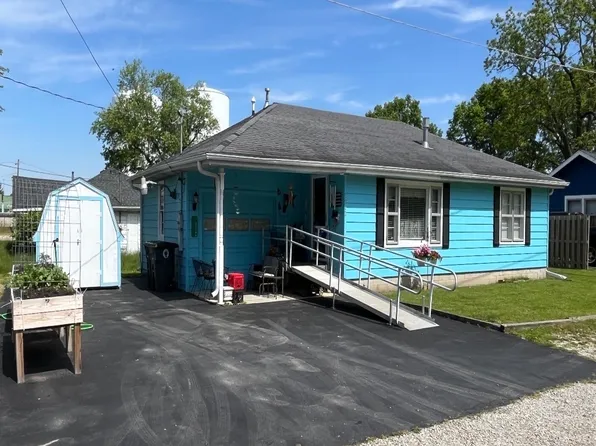 3212 E Grays Ct, Muncie, IN 47302