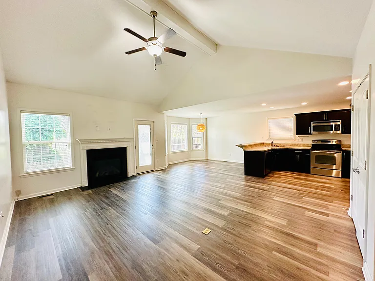 4022 Emerald Spring Pl — Photo 4