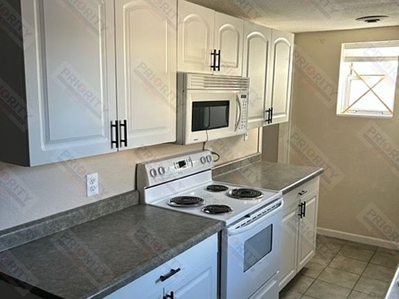 5th image of 310 Rockpile Blvd #1/2