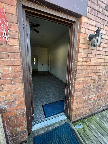 105 E High St #4 Photo 1