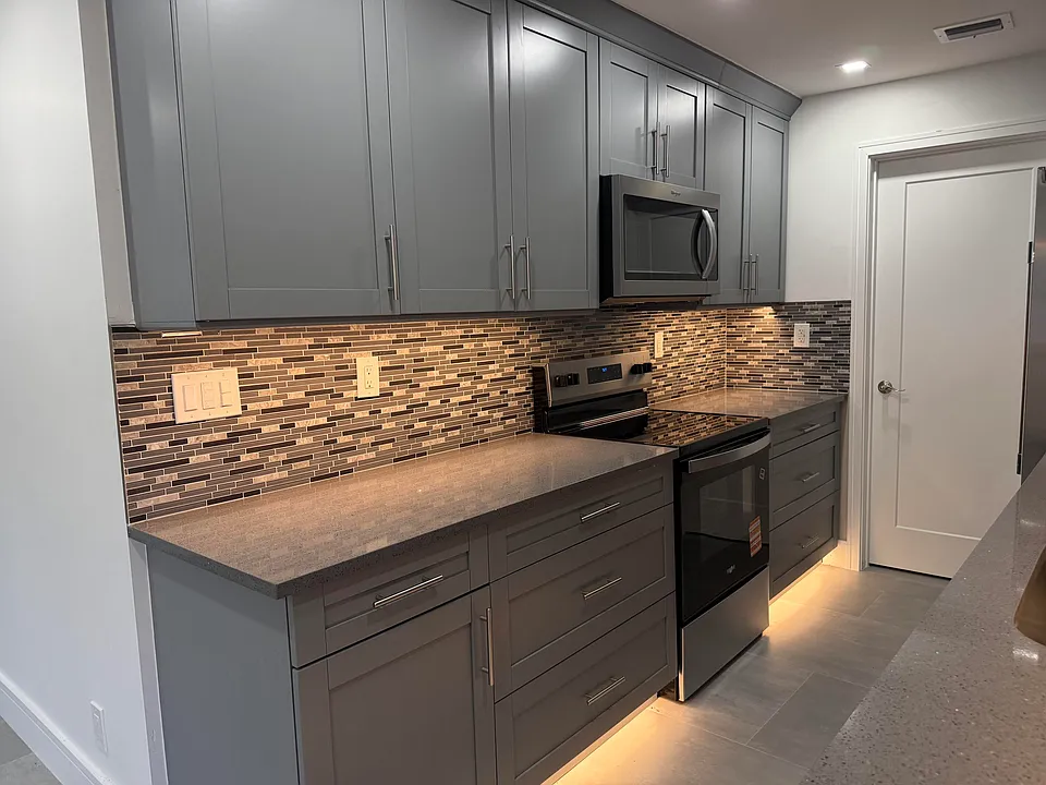 1133 NE 16th Ave #10