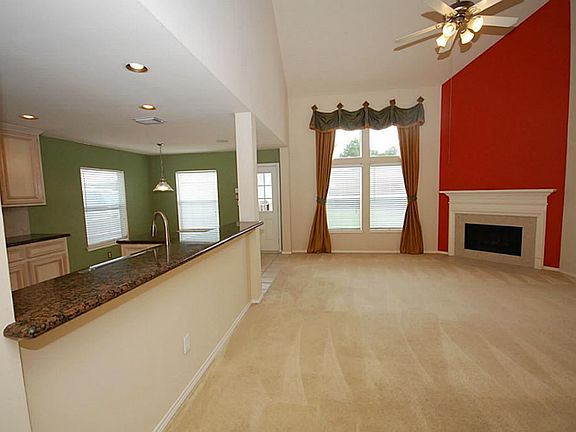 3rd image of 2884 River Rock Ln