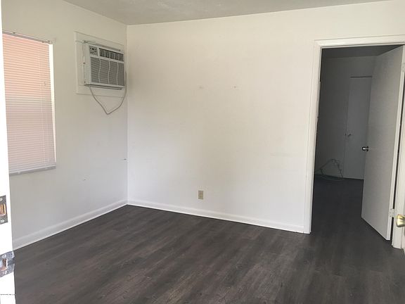 3rd image of 6142 Catoma St
