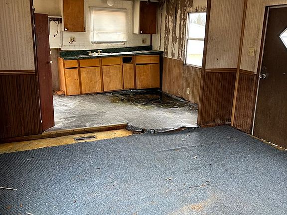 4th image of 19 Bargin Ln #20