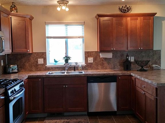 5th image of 3955 Kentucky Ln
