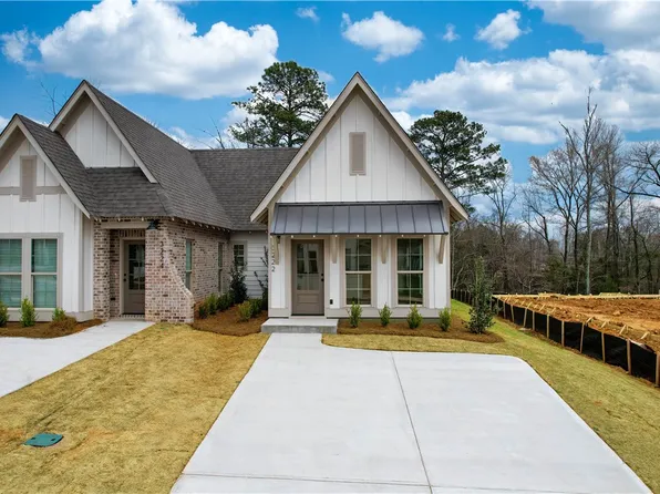 3222 Bradley Ln, Auburn, AL 36830