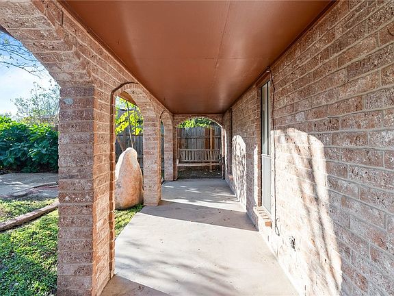 3rd image of 4114 Beard Dr