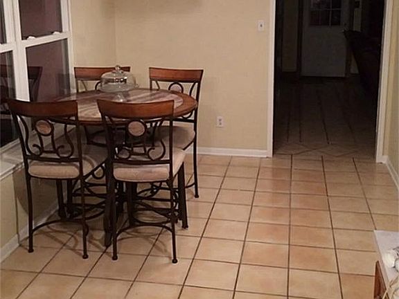 3rd image of 15323 Windy Cove Dr