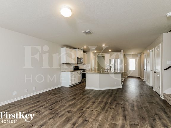 2nd image of 13327 Sugarberry Elm