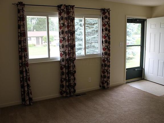 2nd image of 2886 Lake Park Dr