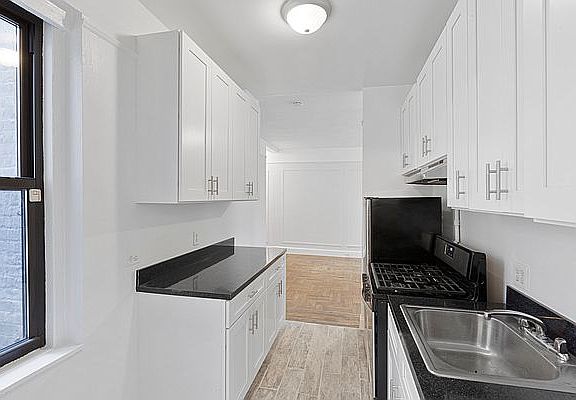 5th image of 245 W 75th St APT 4C